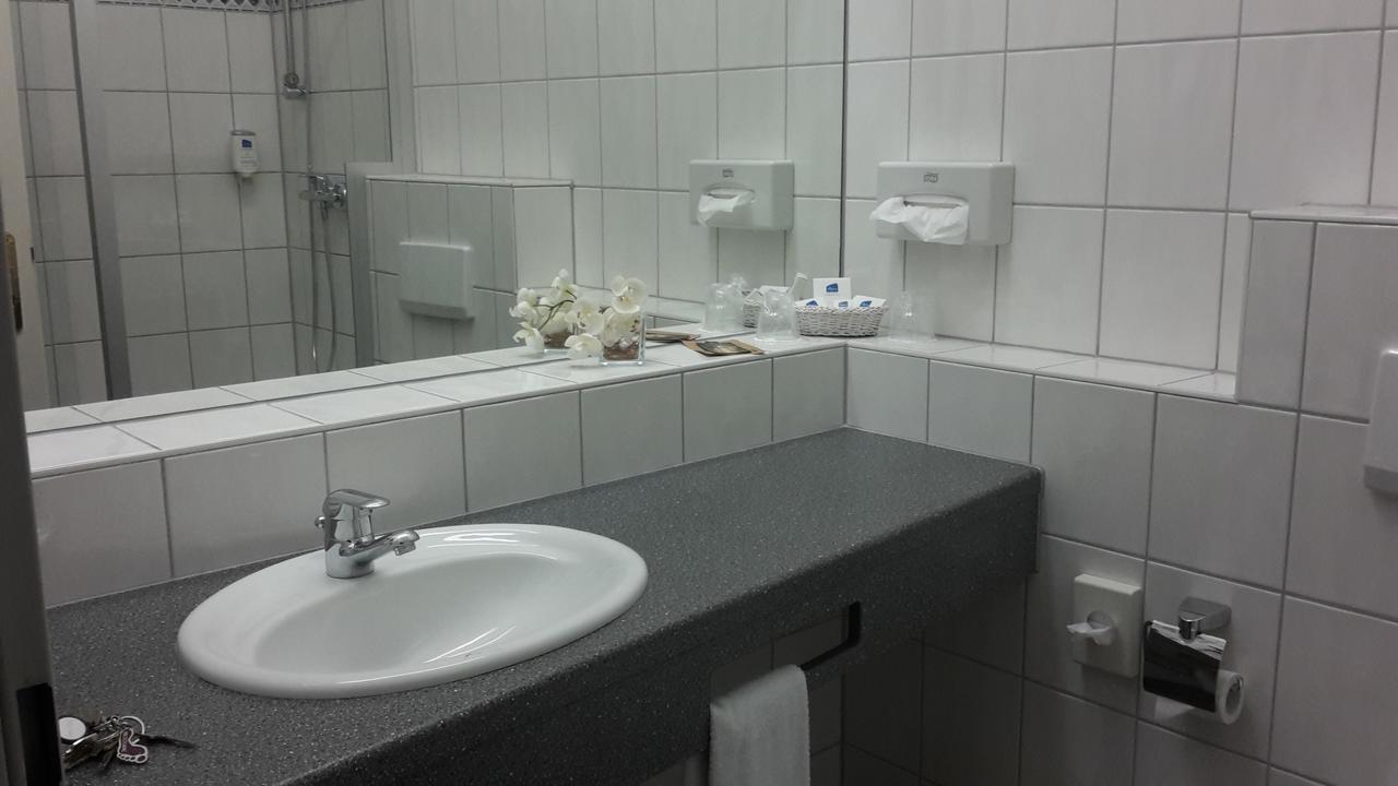 Hotel Dampfmuehle Neukirchen-Vluyn Esterno foto